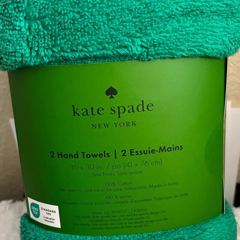 kate spade Vibrant Green Hand Towel Set of 2 NWT